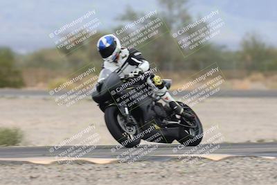 media/Nov-15-2025-Race Pace (Sat) [[8de605a2d8]]/Verified Riders/Turn 3 (925am)/